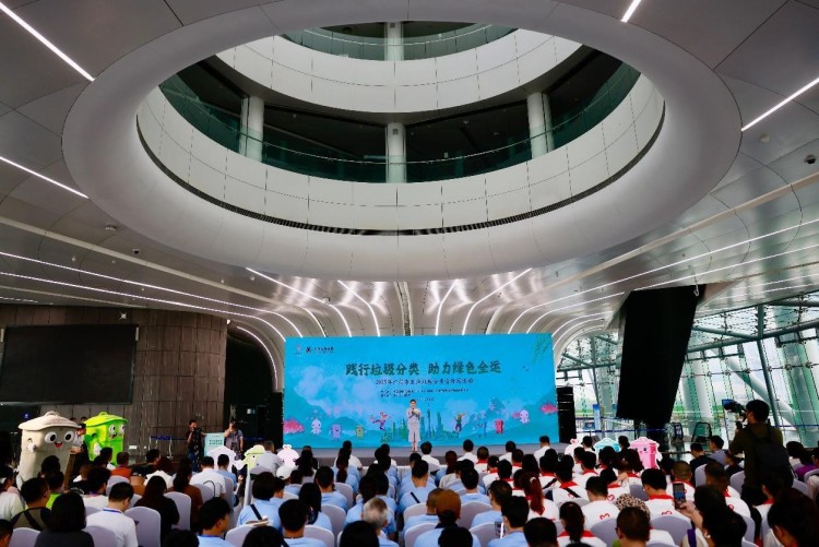 39542ca5b0f445d6aac3f03363a3edb0